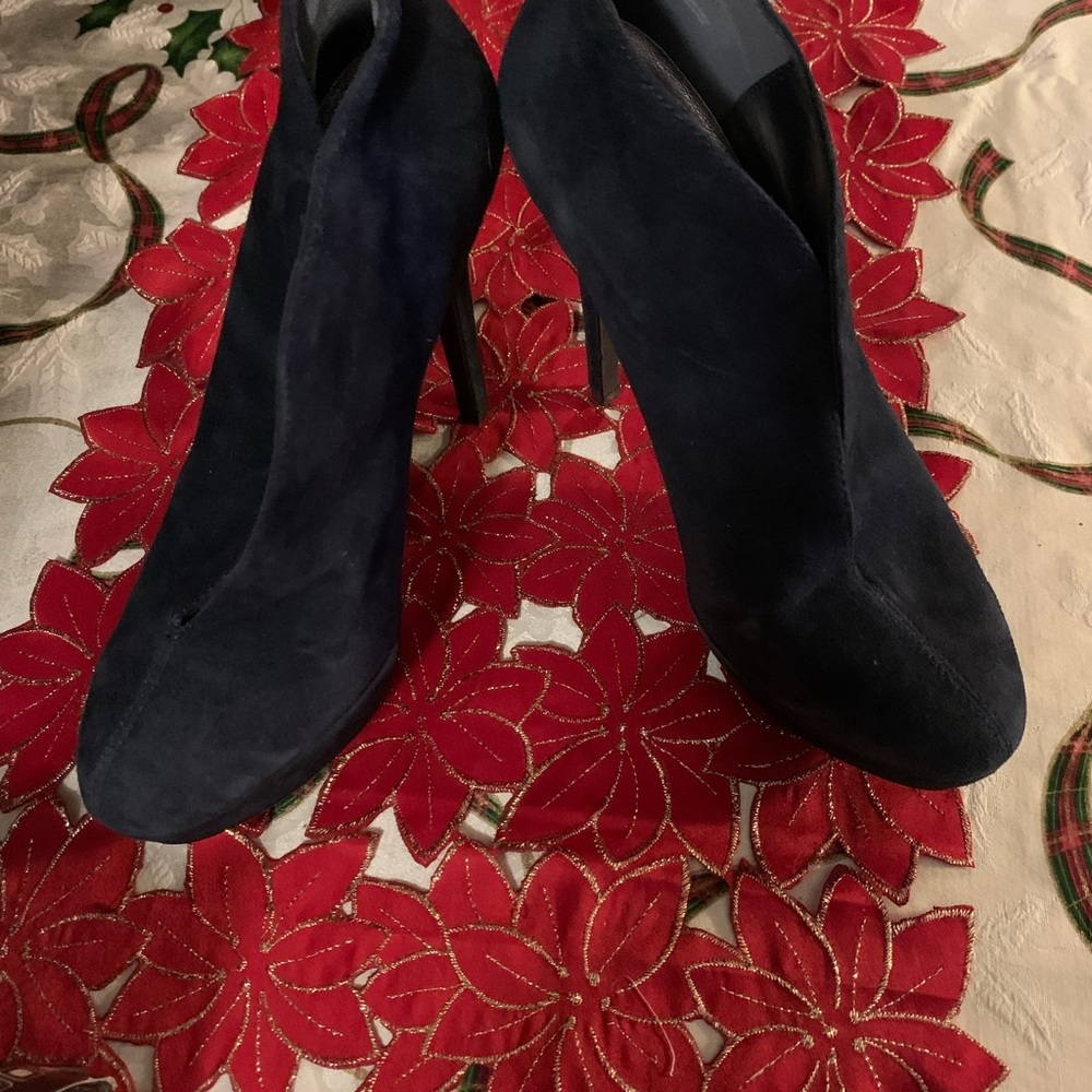 Jeffrey Tyler Blue Suede shoes